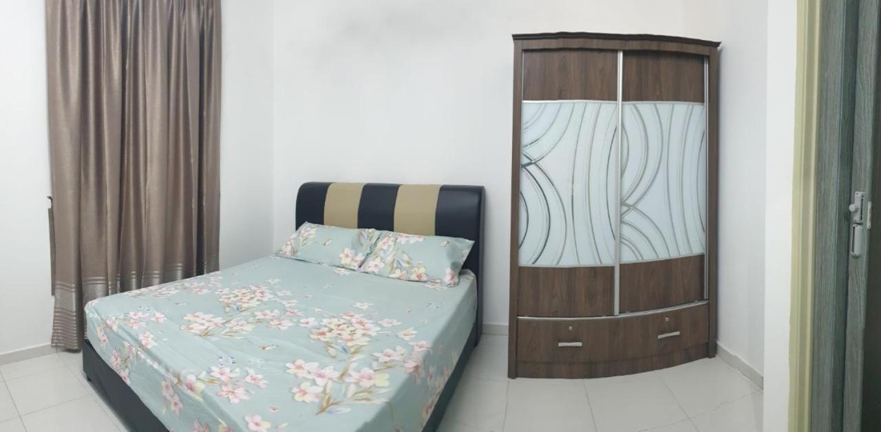 Homestay Impian Qaseh Manjung Seri Manjung Exterior photo