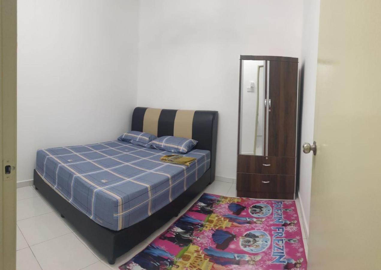 Homestay Impian Qaseh Manjung Seri Manjung Exterior photo